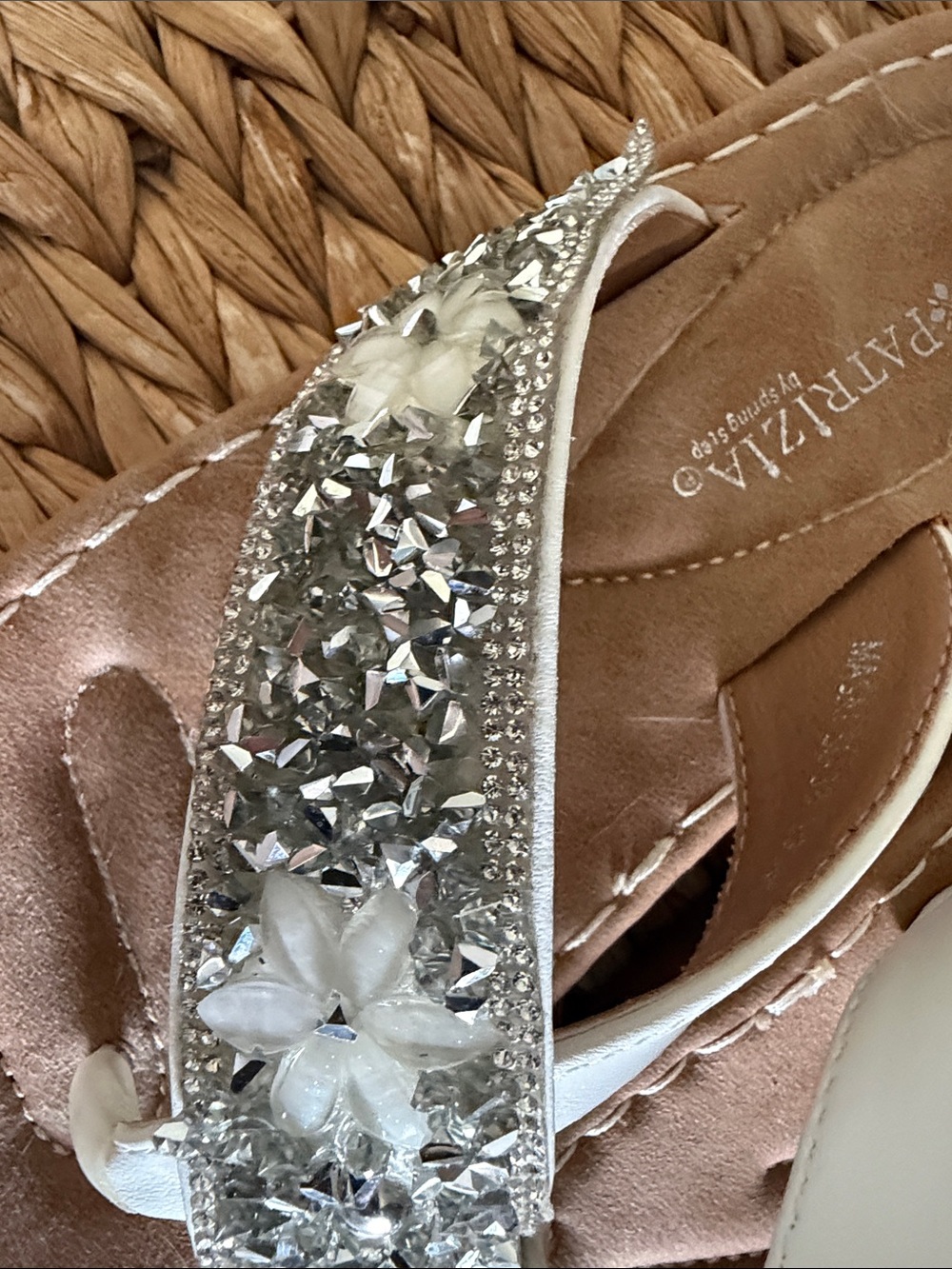 Patrizia White Jeweled Floral Toe-Post Sandals Size 38 EU / 8 - Picture 2 of 5